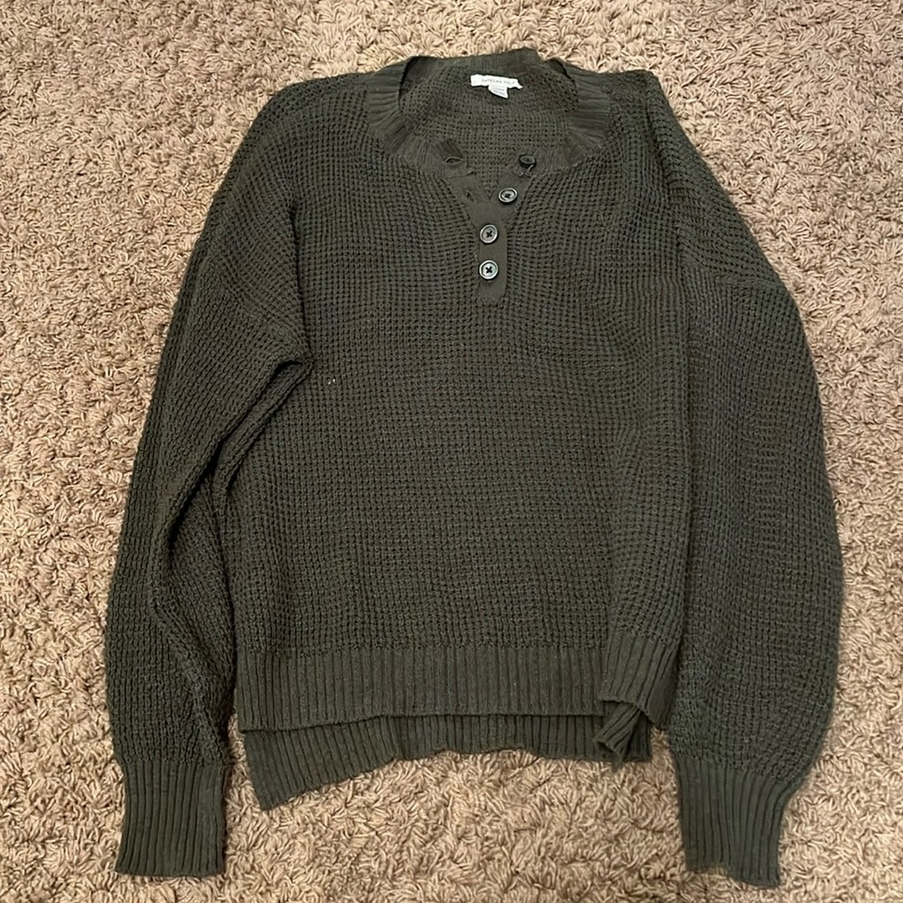 American Eagle Sweater